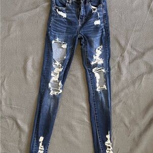 American Eagle Distressed Stretchy Jean